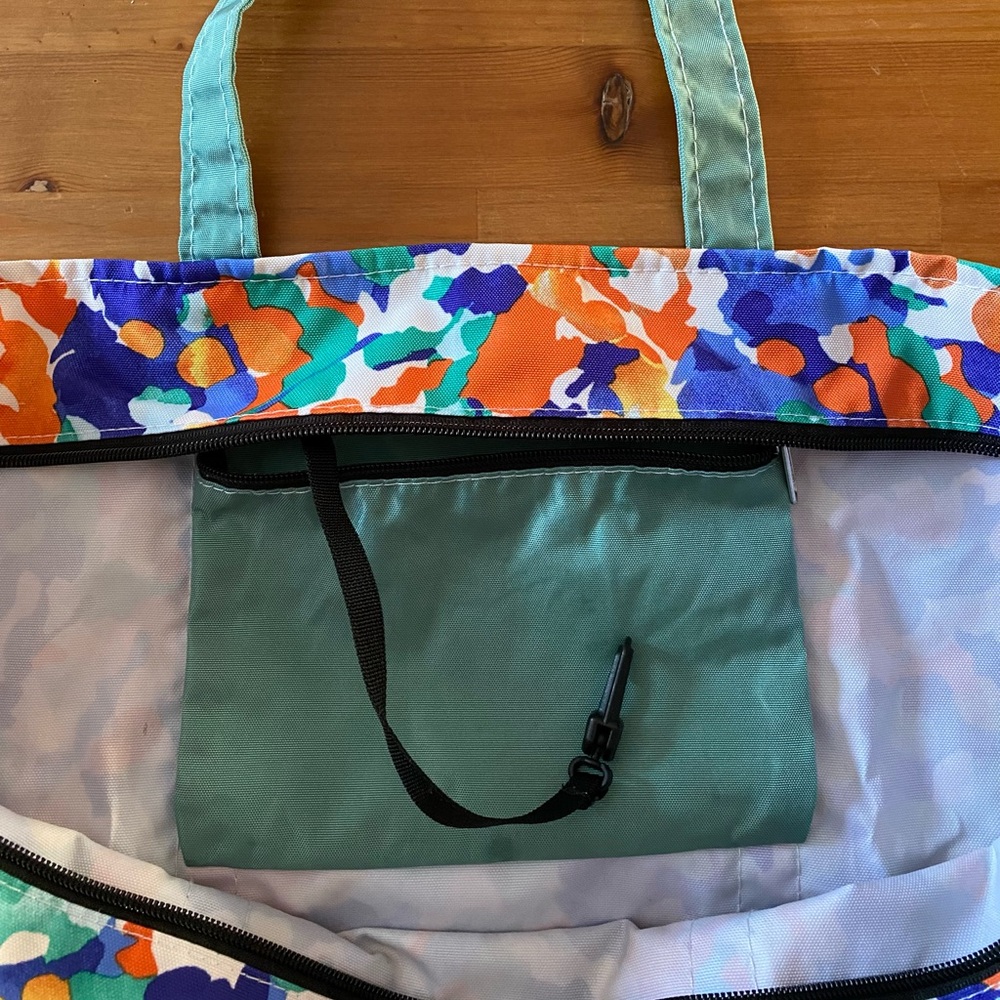 L.L. Bean Everyday Lightweight Tote (Bright Abstract Floral) - Picture 3 of 3